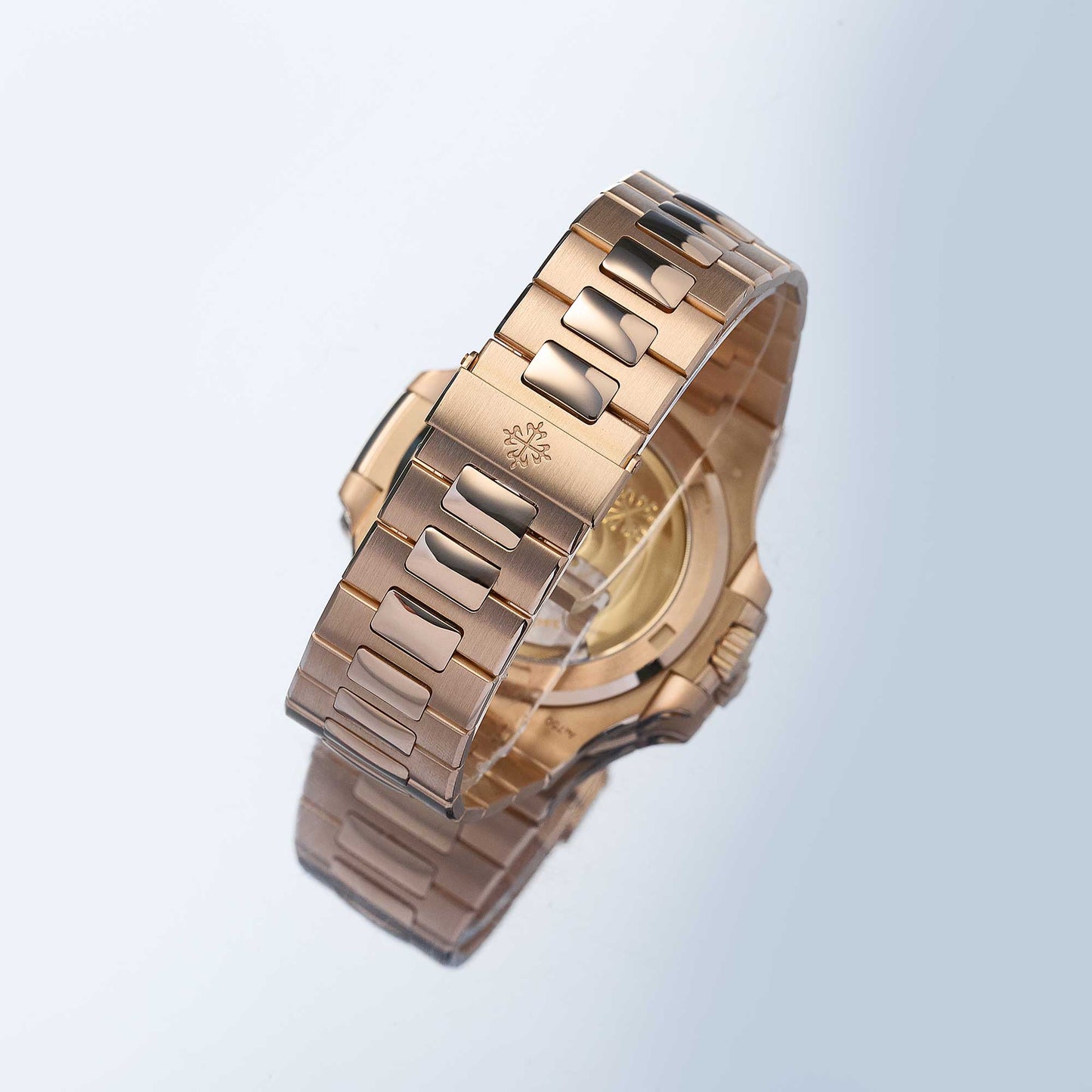 Patek Philippe Nautilus Ref. 5711/1R-001 - "Very good" condition - Fullset