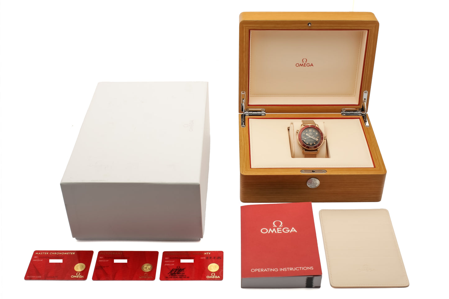 Omega Seamaster Diver 300 M Master Chronometer Gold Ref. 210.90.42.20.01.003 - "Very good" condition - First German owner - Fullset