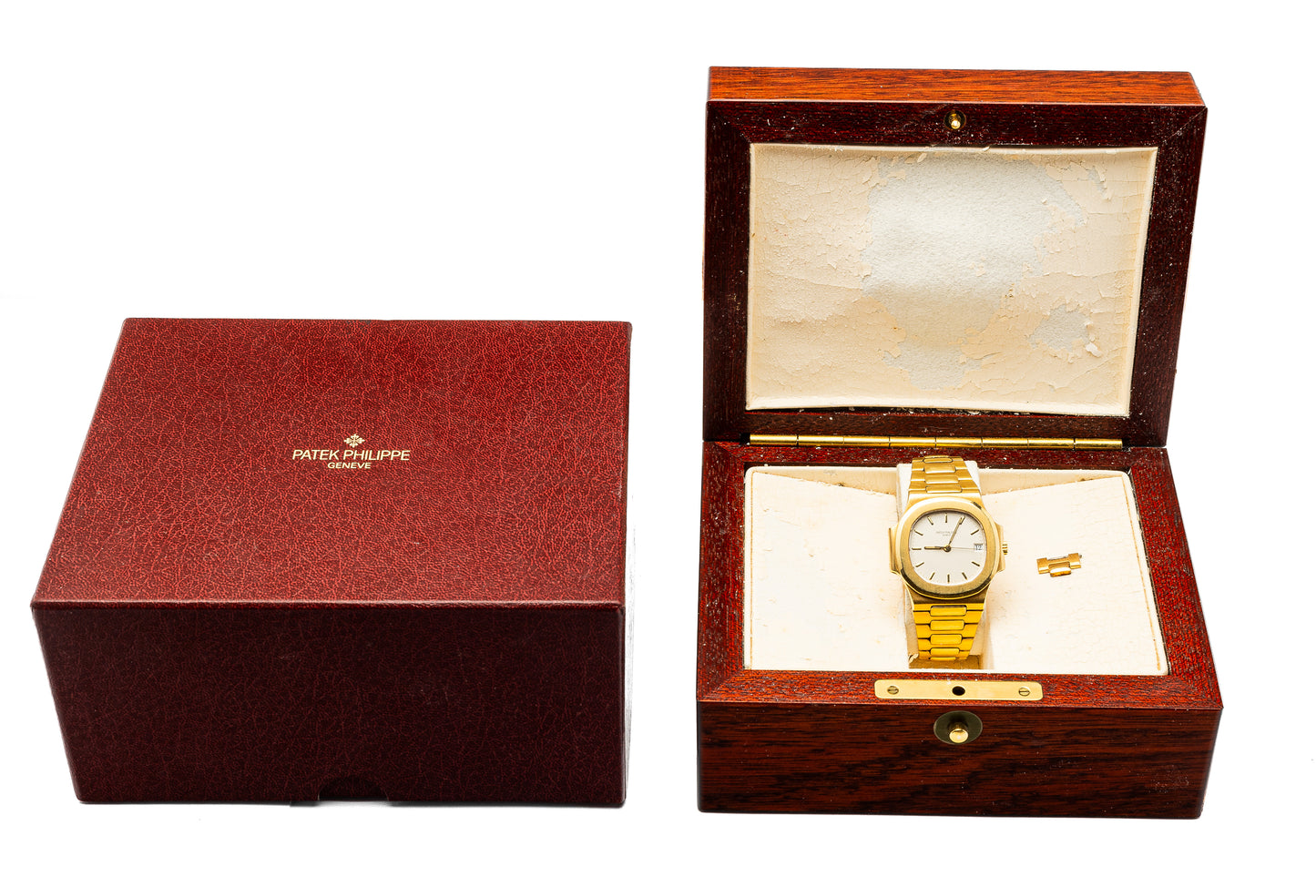 Patek Philippe Nautilus 3800J - extract of the archives - very good condition