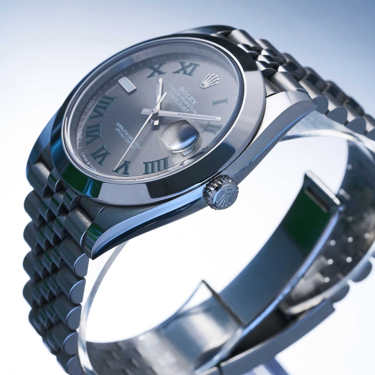 Rolex Datejust 41 Ref. 126300 - "Very good" condition - Fullset from 2025 - Wimbeldon Dial