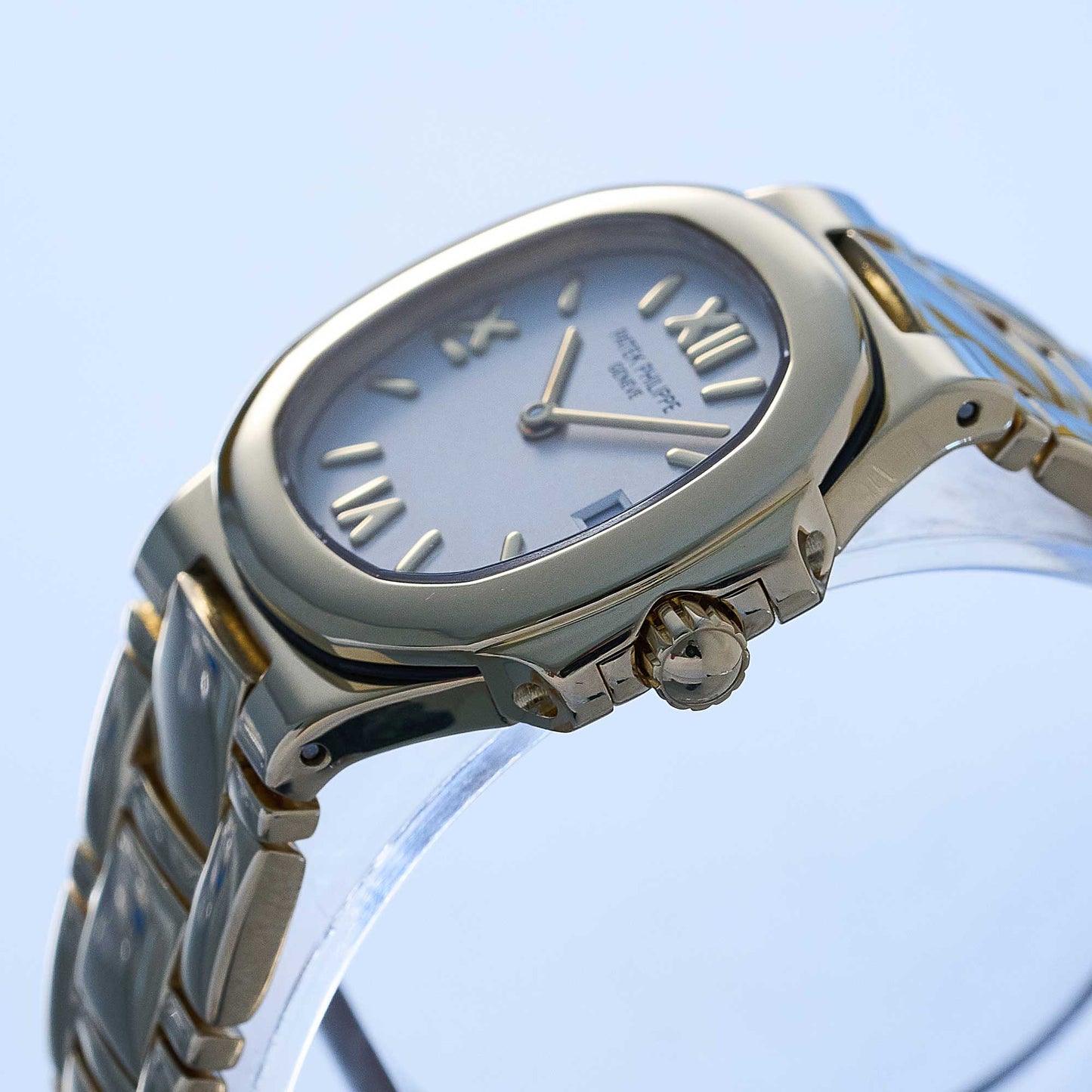 Patek Philippe Nautilus Ref. 4700/51J-013 - "Very good" condition - Rare ceramqiue dial - Papers