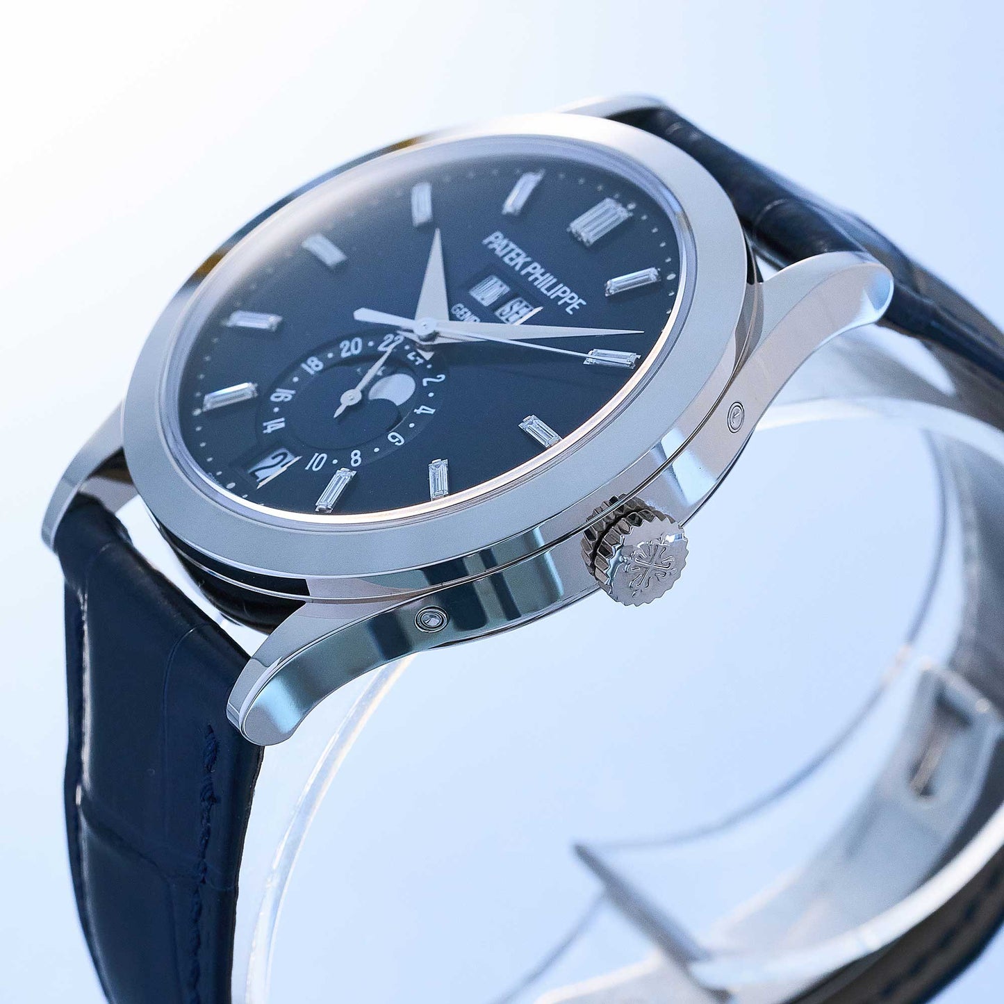 Patek Philippe Annual Calendar Ref. 5396G-017 - "Very good" condition - German first owner - Fullset