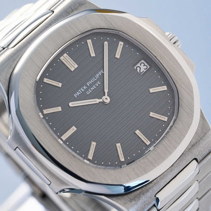 Patek Philippe Nautilus Ref. 3700 - "Very good" condition - Extract from the archives