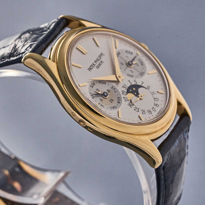 Patek Philippe Perpetual Calendar Ref. 3940J - "Very good" condition - Complete Fullset - Late 2nd series