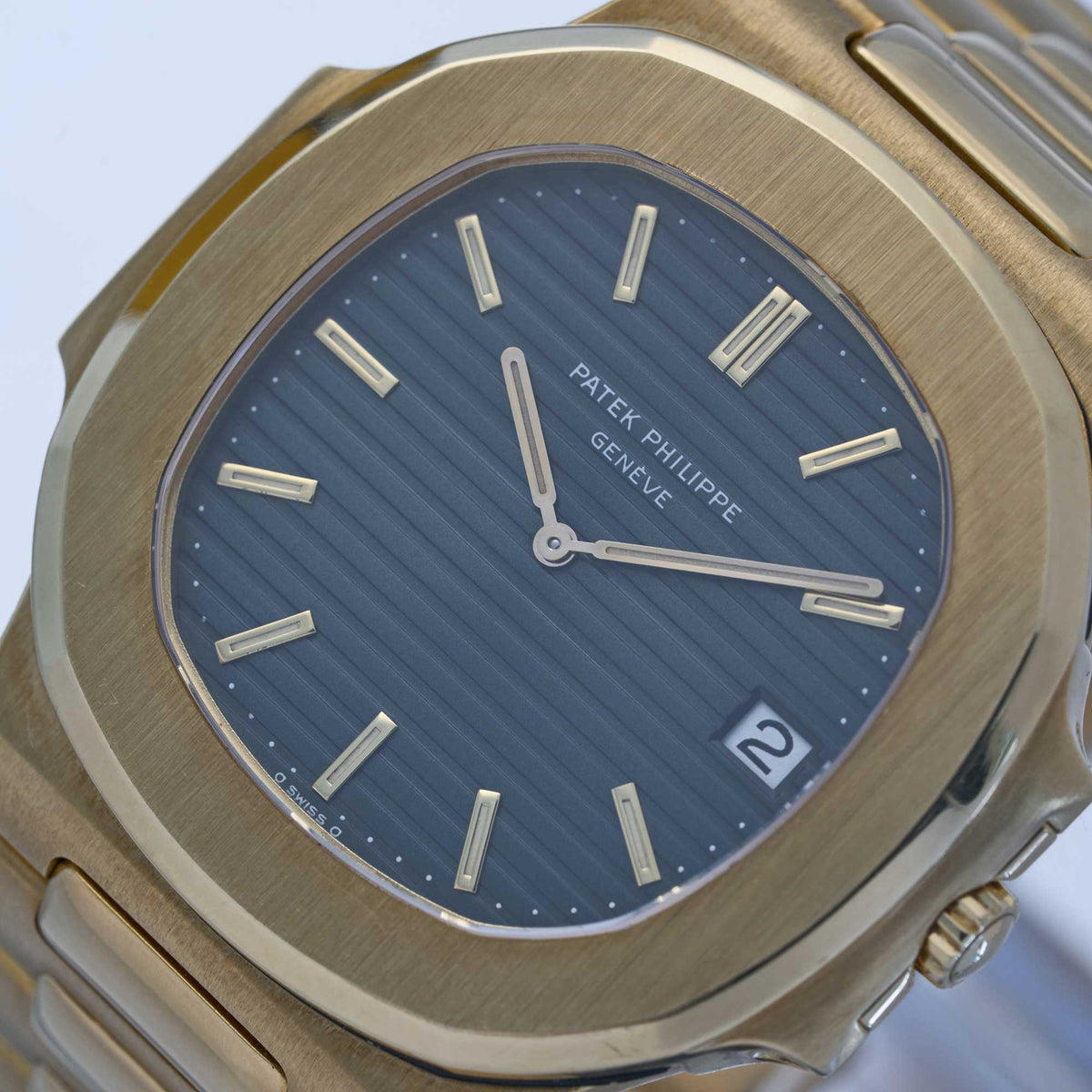Patek Philippe Nautilus Ref. 3700/11J - "Very good" condition - Fullset