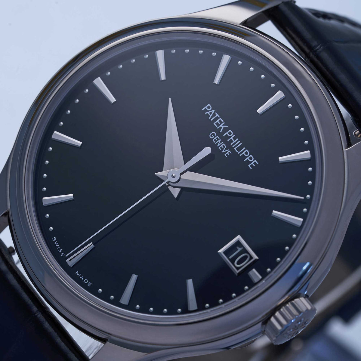 Patek Philippe Calatrava Ref. 5227G-010 - "NEW / UNWORN" - Italian first owner - Fullset
