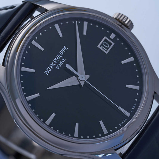 Patek Philippe Calatrava Ref. 5227G-010 - "NEW / UNWORN" - Italian first owner - Fullset