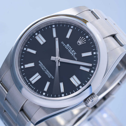 Rolex Oyster Perpetual Ref. 124300 - "Very good" condition - Fullset