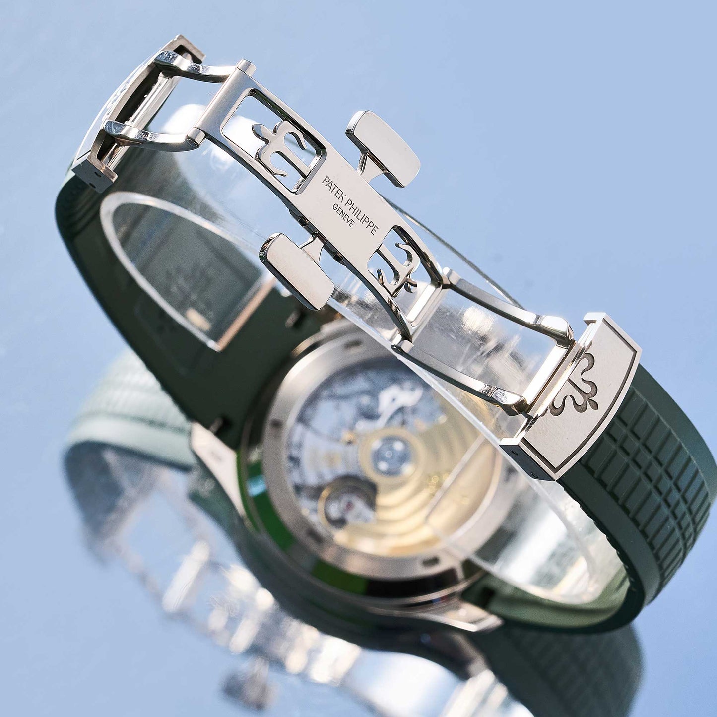 Patek Philippe Aquanaut Ref. 5968G-010 - "Very good" condition - Fullset