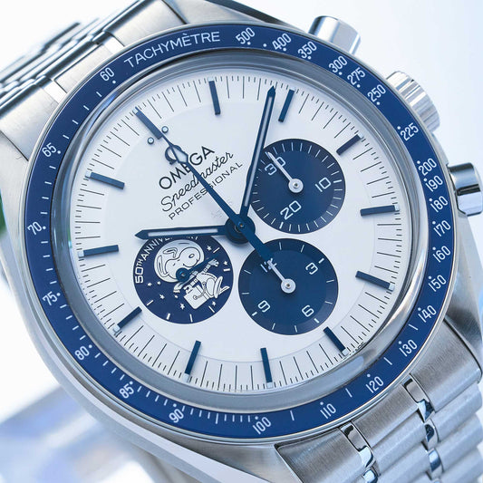 Omega Speedmaster Professional Moonwatch 'Silver Snoopy Award' Ref. 310.32.42.50.02.001 - "Very good" condition - Austrian Fullset