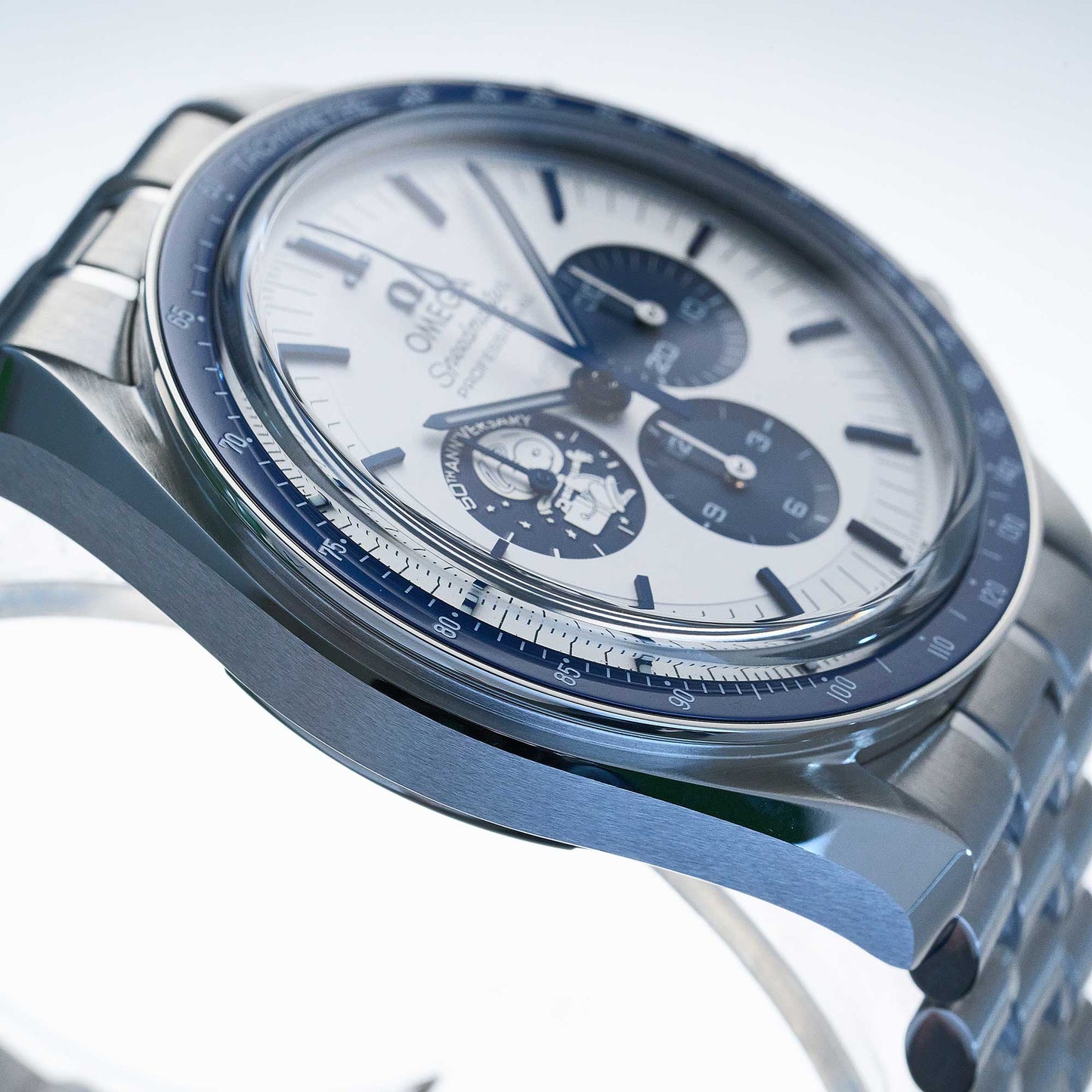 Omega Speedmaster Professional Moonwatch 'Silver Snoopy Award' Ref. 310.32.42.50.02.001 - "Very good" condition - Austrian Fullset