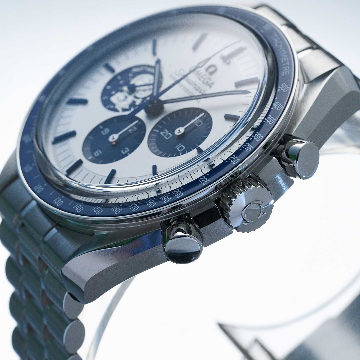 Omega Speedmaster Professional Moonwatch 'Silver Snoopy Award' Ref. 310.32.42.50.02.001 - "Very good" condition - Austrian Fullset