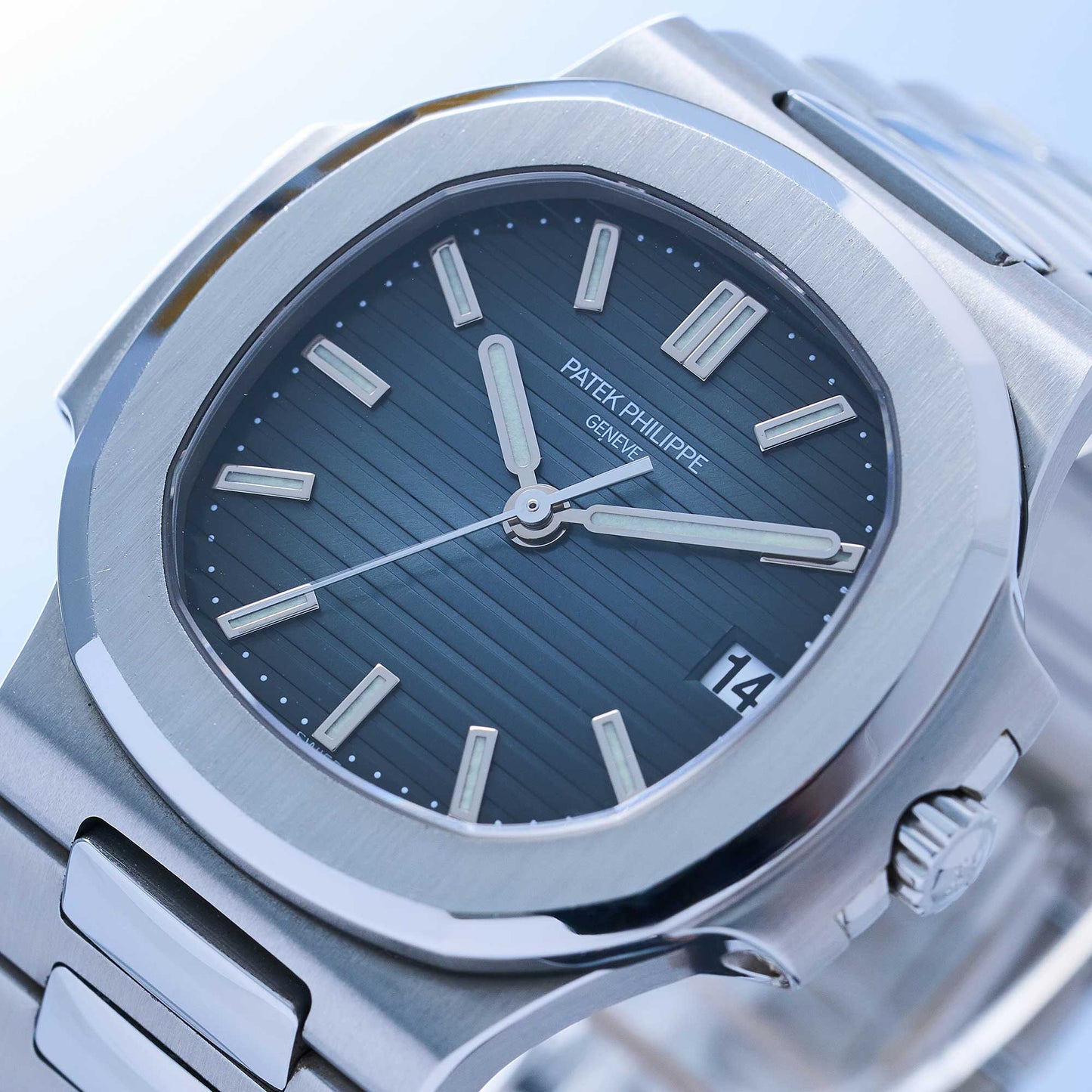 Patek Philippe Nautilus Ref. 5800/1A-001 - "Unpolished" condition - First owner - EU Fullset