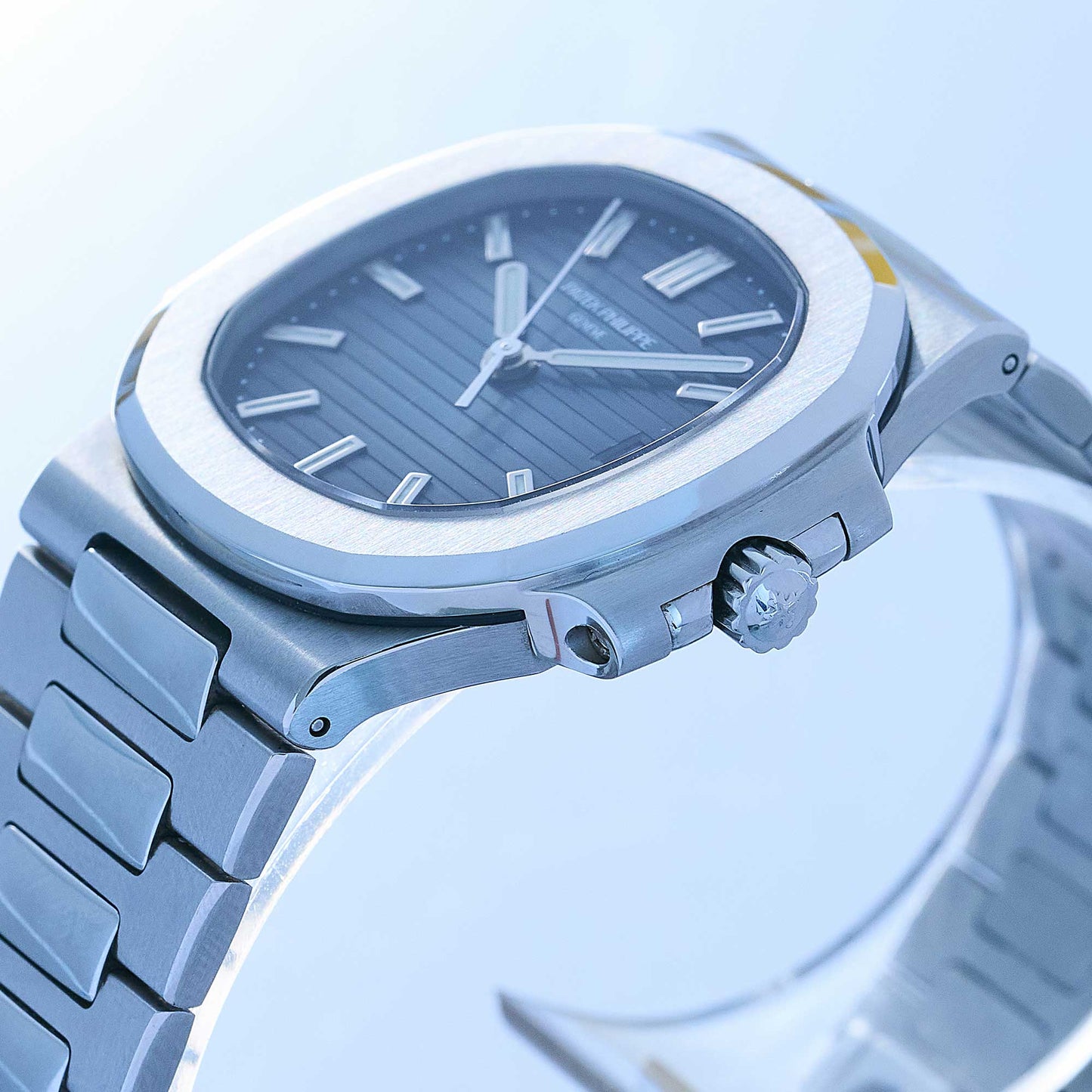 Patek Philippe Nautilus Ref. 5800/1A-001 - "Unpolished" condition - First owner - EU Fullset