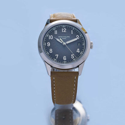 Patek Philippe Calatrava Ref. 5226G-001 - "Very good" condition - EU Fullset