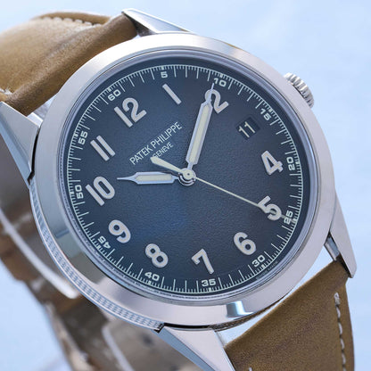 Patek Philippe Calatrava Ref. 5226G-001 - "Very good" condition - EU Fullset