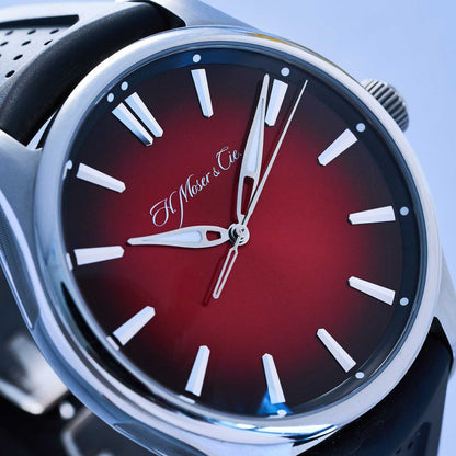 H.Moser & Cie. Pioneer Centre Seconds Swiss Mad Red Ref. 3200-1207 - "Very good" condition - German Fullset