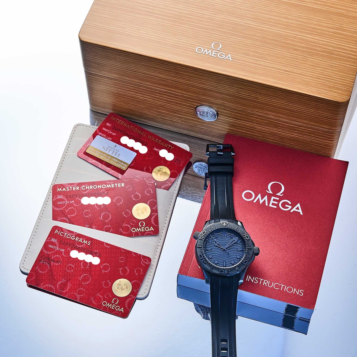 Omega Seamaster Diver 300 M Co-Axial Master Chronometer Ref. 210.92.44.20.01.003 - "Very good" condition - German fullset