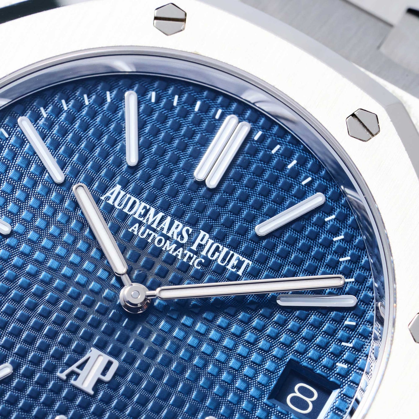 Audemars Piguet Royal Oak Jumbo Ref. 16202 - "NEW / UNWORN" - Fullset - German first owner