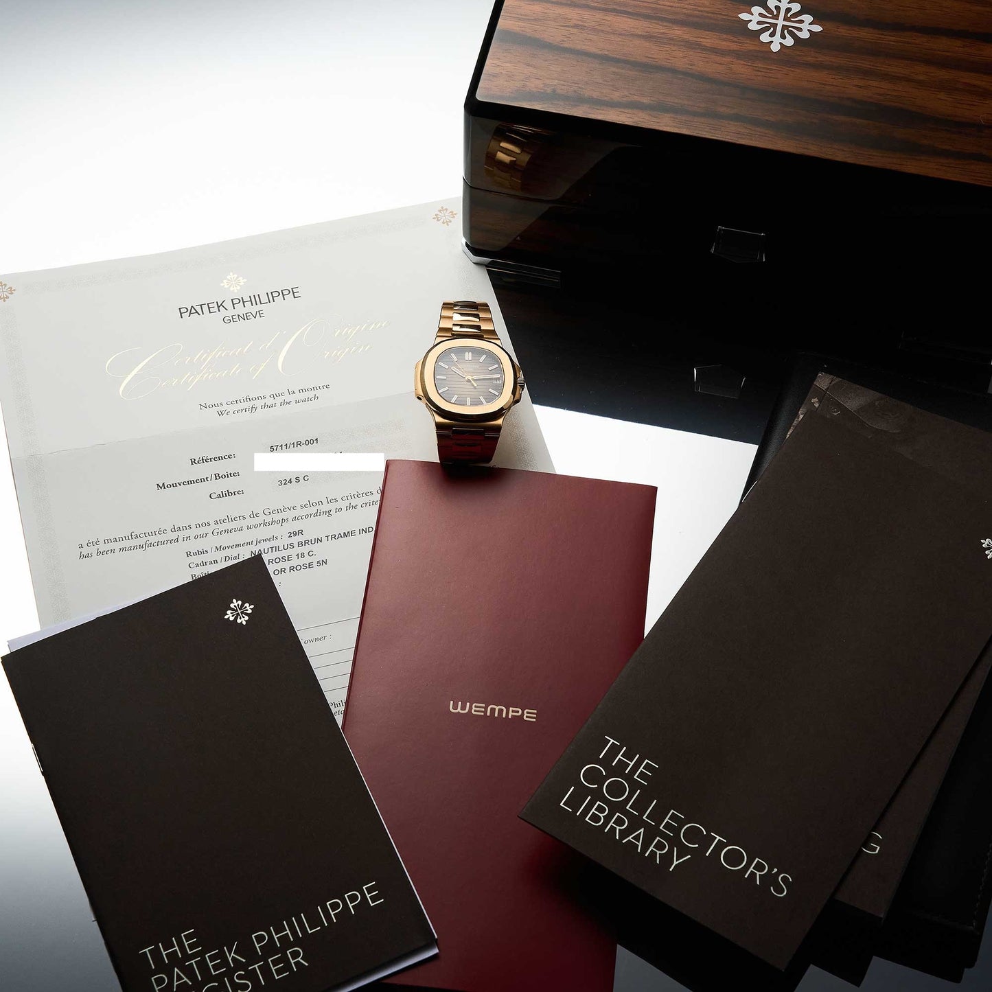 Patek Philippe Nautilus Ref. 5711/1R-001 - "Very good" condition - Fullset