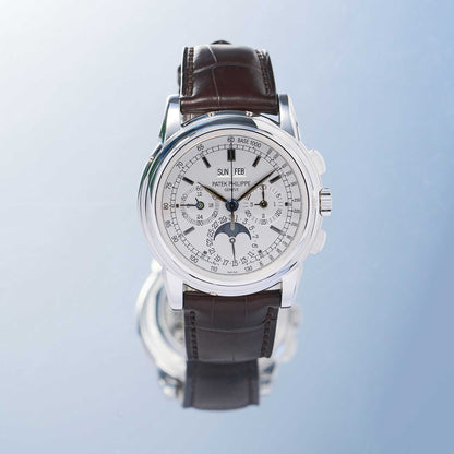Patek Philippe Perpetual Calendar Ref. 5970G-001 - "Very good" condition - EU Fullset