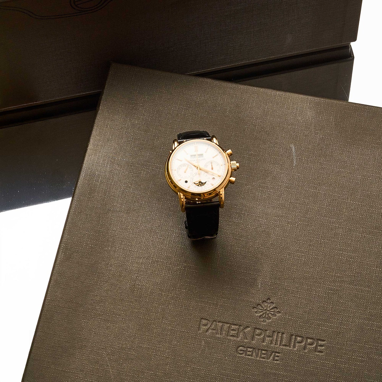 Patek Philippe Perpetual Calendar Chronograph Ref. 5204R-001 - "Very good" condition - Fullset First german owner