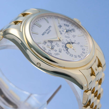 Patek Philippe Perpetual Calendar Ref. 5136/1J-001 - "Very good" condition - 2nd case - Extract requested