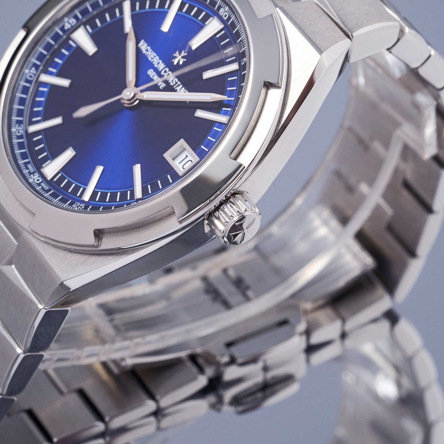 Vacheron Constantin Overseas Ref. 4500V/110A-B128 - "NEW / UNWORN" - Fullset - First german owner