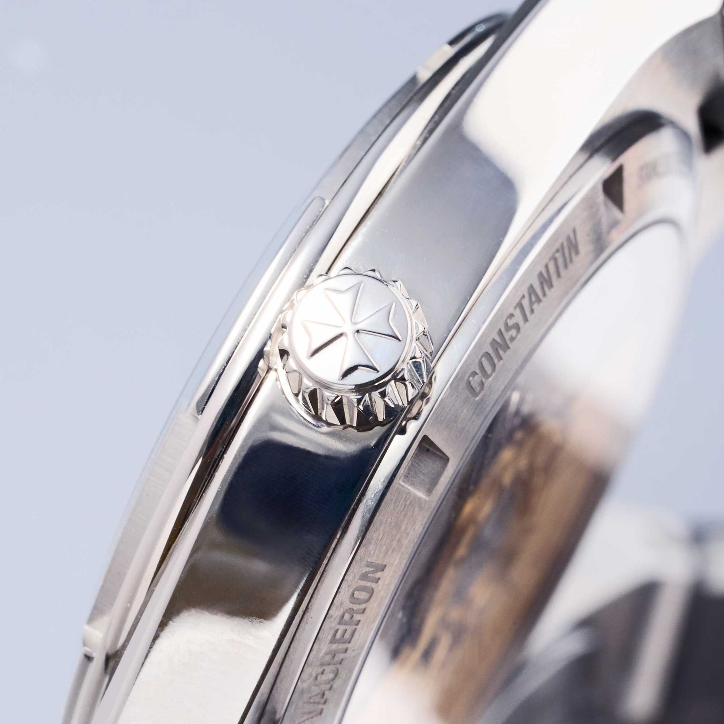 Vacheron Constantin Overseas Ref. 4500V/110A-B128 - "NEW / UNWORN" - Fullset - First german owner