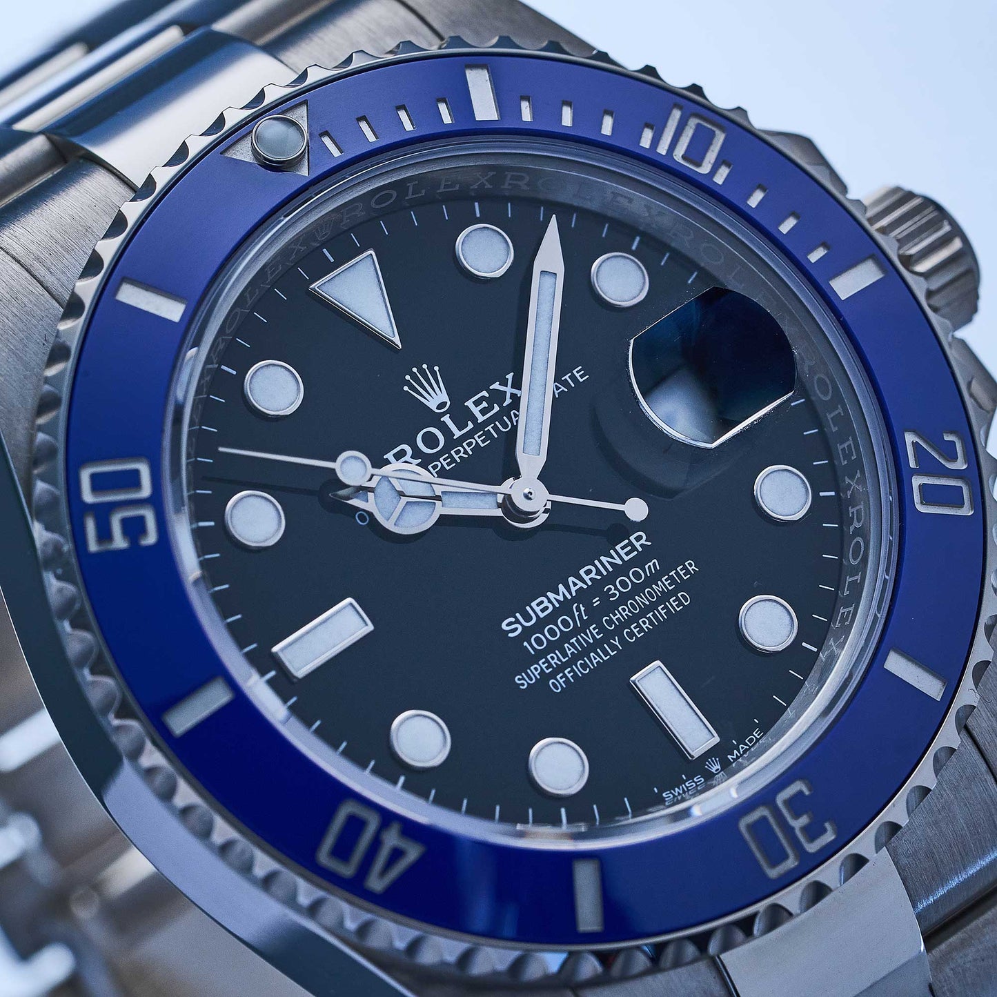 Rolex Submariner Date Ref. 126619LB - "Very good" condition - German fullset