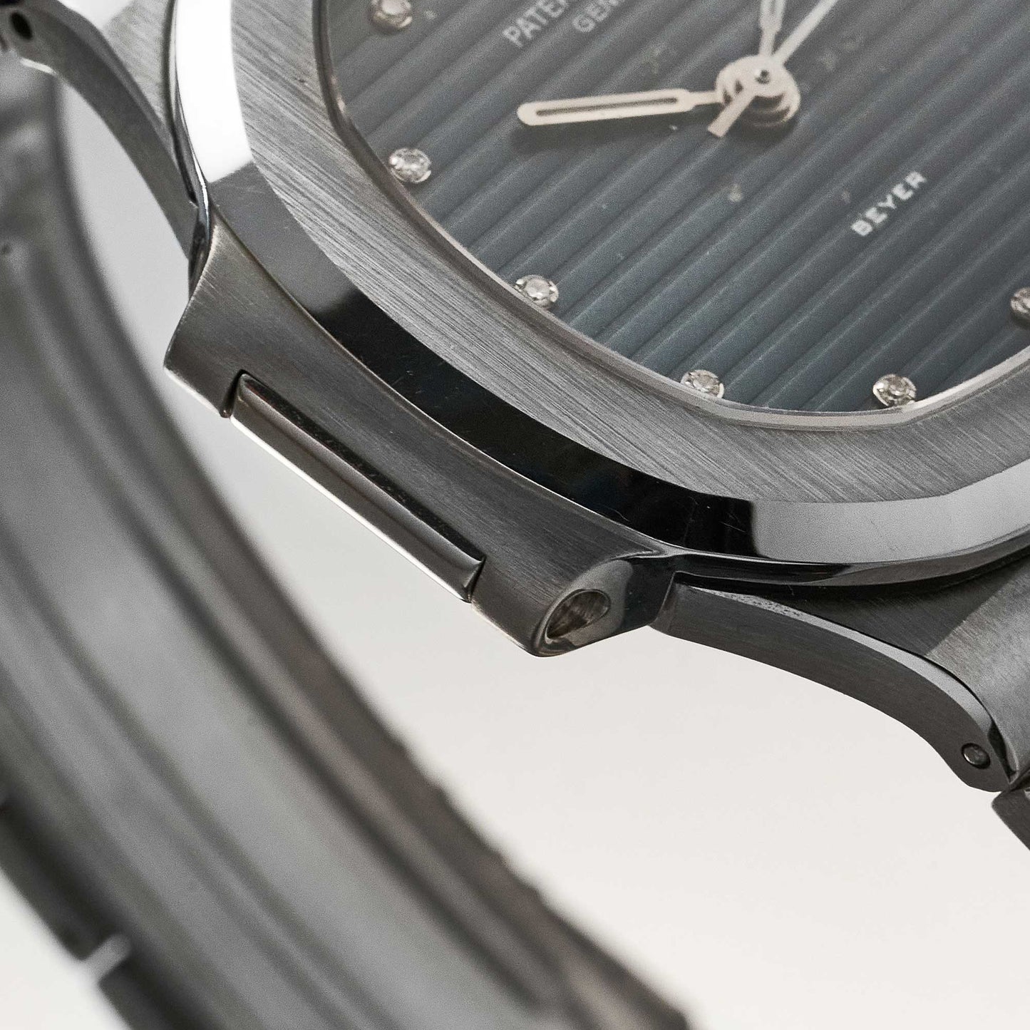 Patek Philippe Nautilus Ref. 3800/1 - "Very good" condition - Beyer Dial - Extract