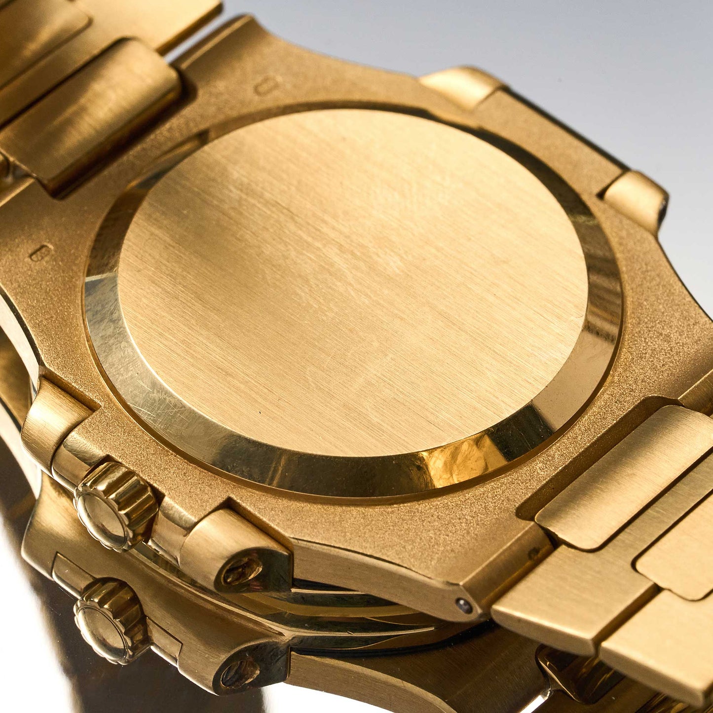 Patek Philippe Nautilus Ref. 3800J - "Good" condition - Extract from the archives ordered