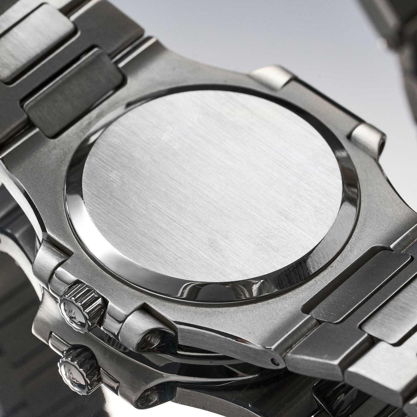 Patek Philippe Nautilus Ref. 3800/1 - "Very good" condition - Beyer Dial - Extract