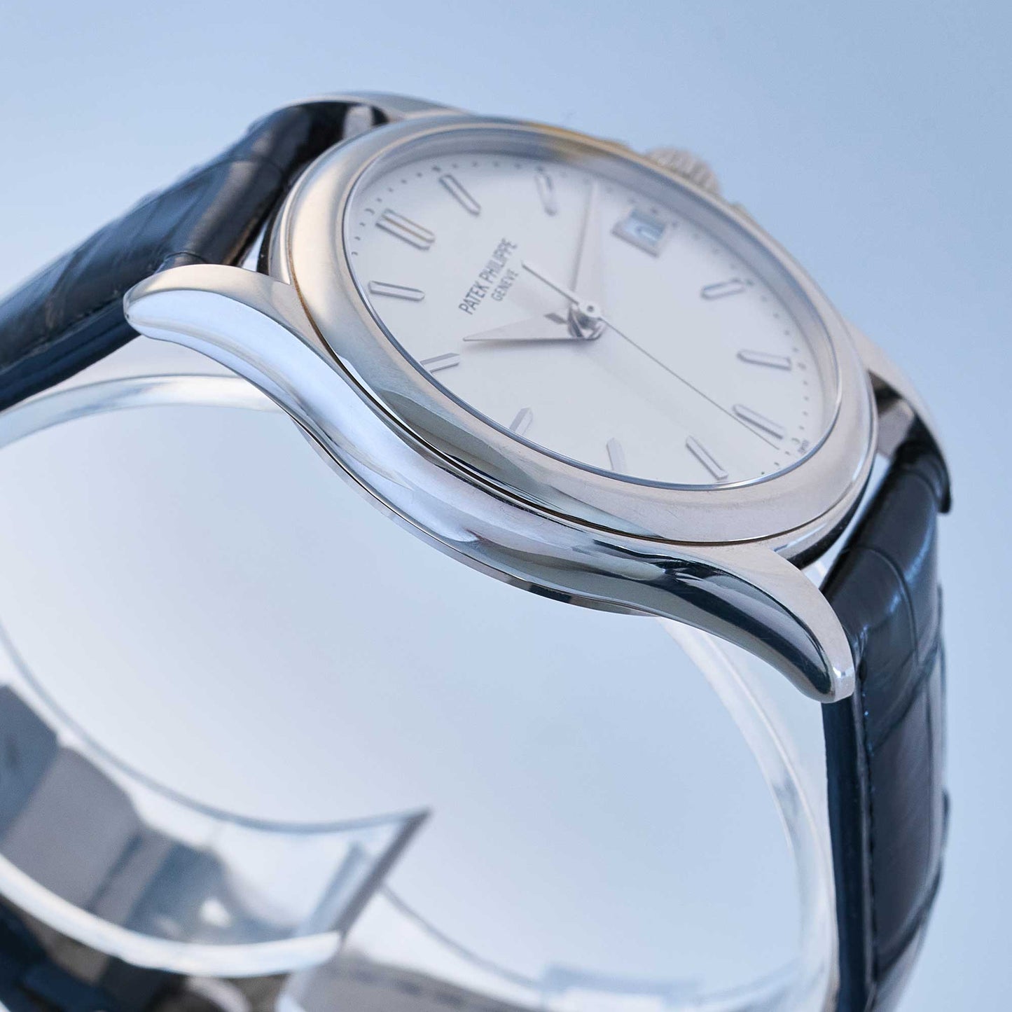 Patek Philippe Calatrava Ref. 5127G-001 - "Very good" condition - Papers