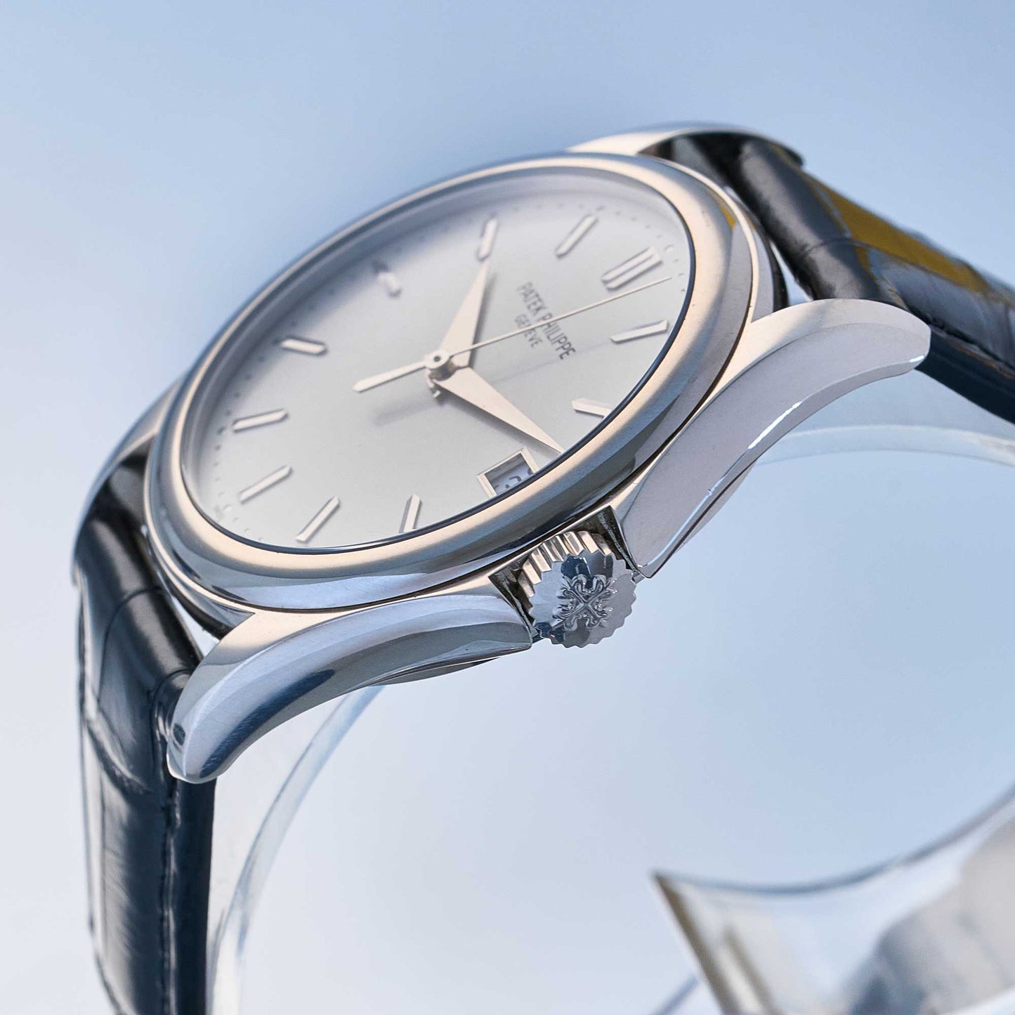 Patek Philippe Calatrava Ref. 5127G-001 - "Very good" condition - Papers