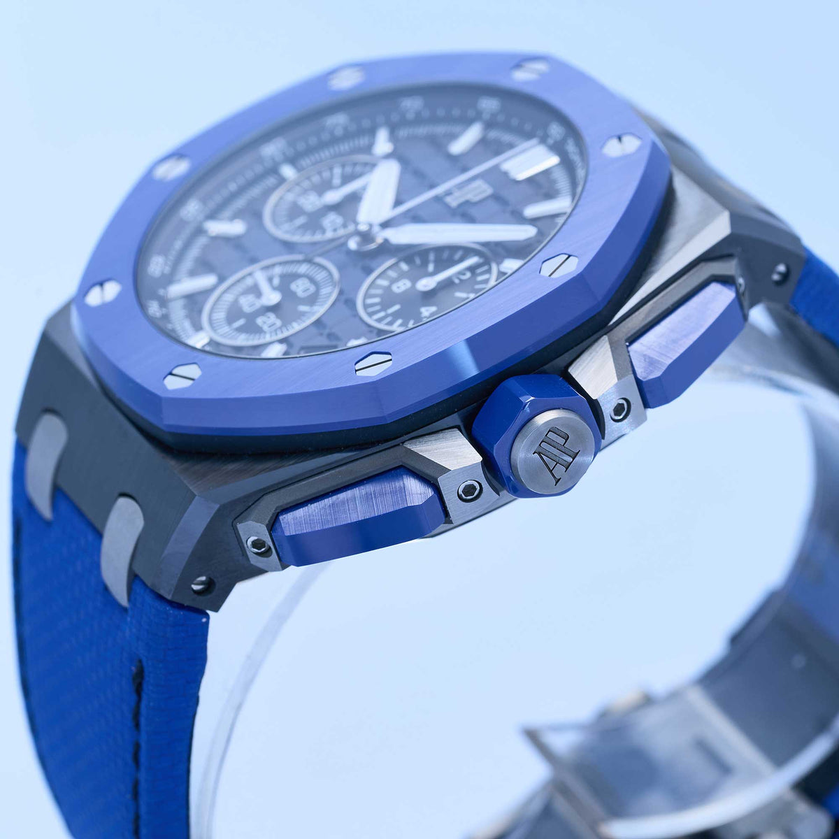 Audemars Piguet Royal Oak Offshore Ref. 26420CE.OO.A043VE.01 - "Very good" condition - Fullset