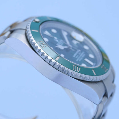 Rolex Submariner Date Hulk Ref. 116610LV - "Very good" condition - Fullset