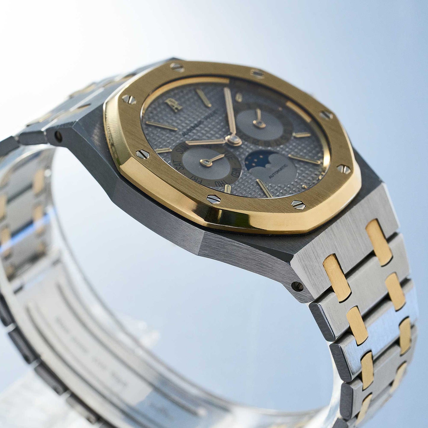 Audemars Piguet Royal Oak Day-Date Ref. 25594SA - "Very good" condition - German first owner - Fullset