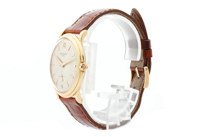 Patek Philippe Calatrava Ref. 2552 - ‘Disco Volante’ - beautiful condition - extract of the archives